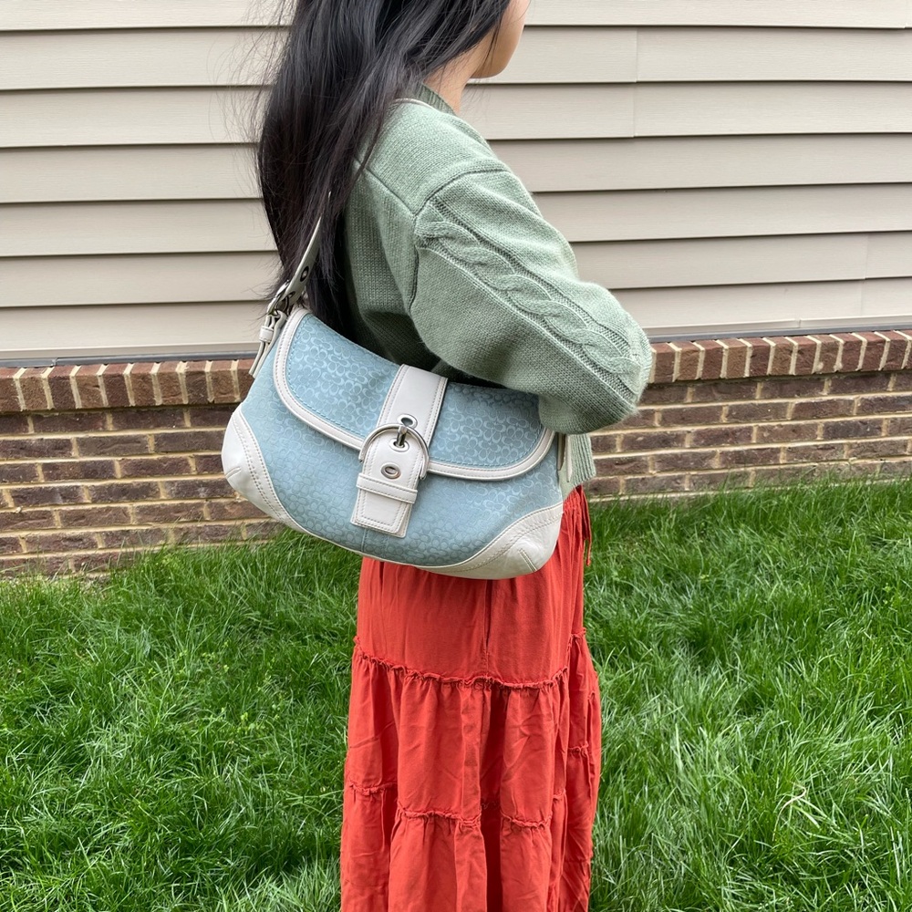 Vintage Coach Y2K Soho Blue and White Medium Shoulder Bag